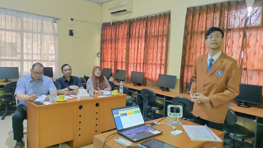 Inovatif! Mahasiswa Manajemen FEB Unikama Lulus Tanpa Skripsi Lewat Jalur Publikasi Jurnal Sinta 3